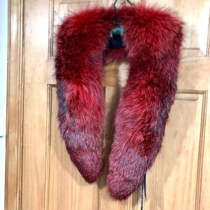 SAGA Fox Fur Collar.